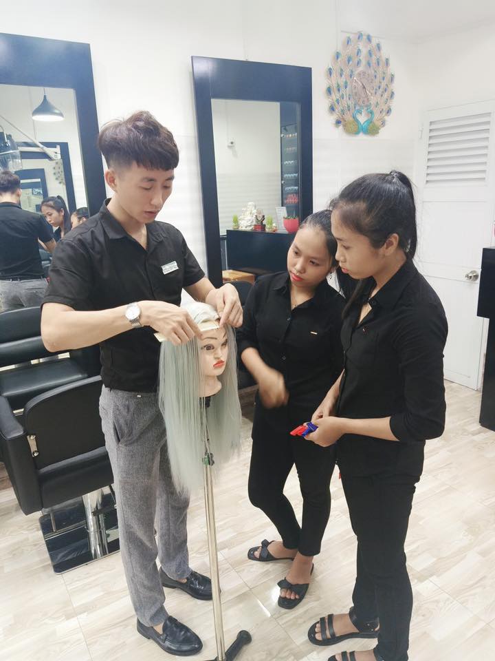 Dạy cắt tóc tại quận Tân Phú